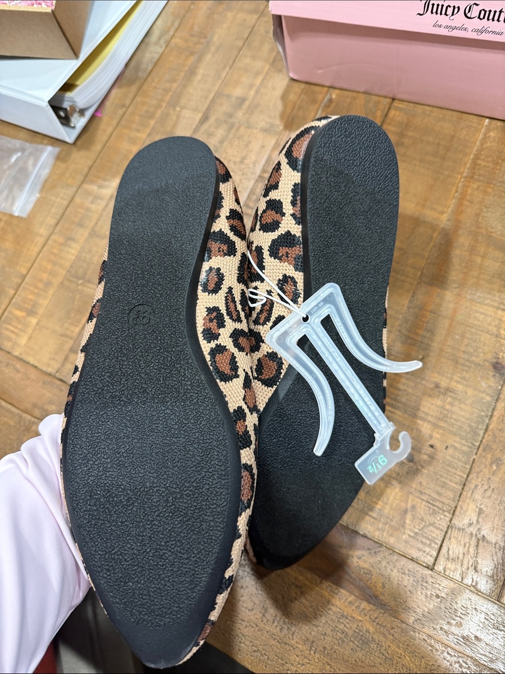 Women’s flats - Picture 2 of 3